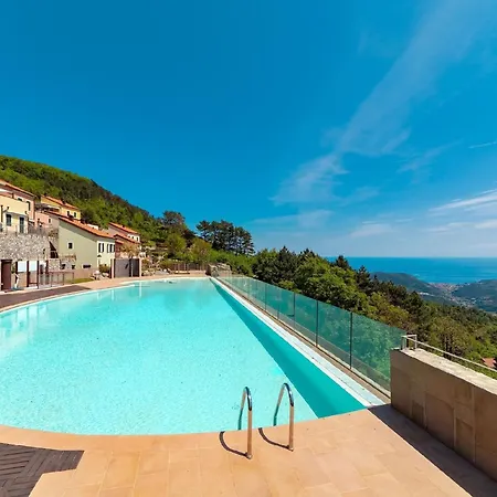 Albatros Mit Infinitypool