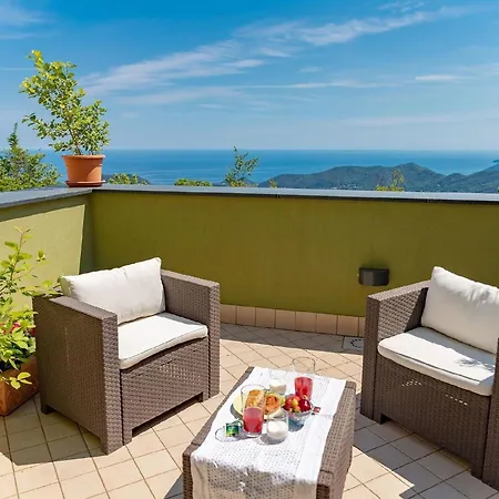 Albatros Mit Infinitypool Magliolo